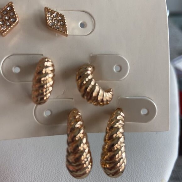 a.new.day 3 earrings gold color NWT - Picture 4 of 5